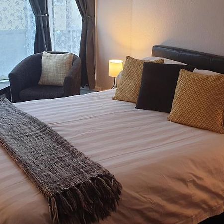 Lockinbar Holiday Apartments Tenby Eksteriør bilde