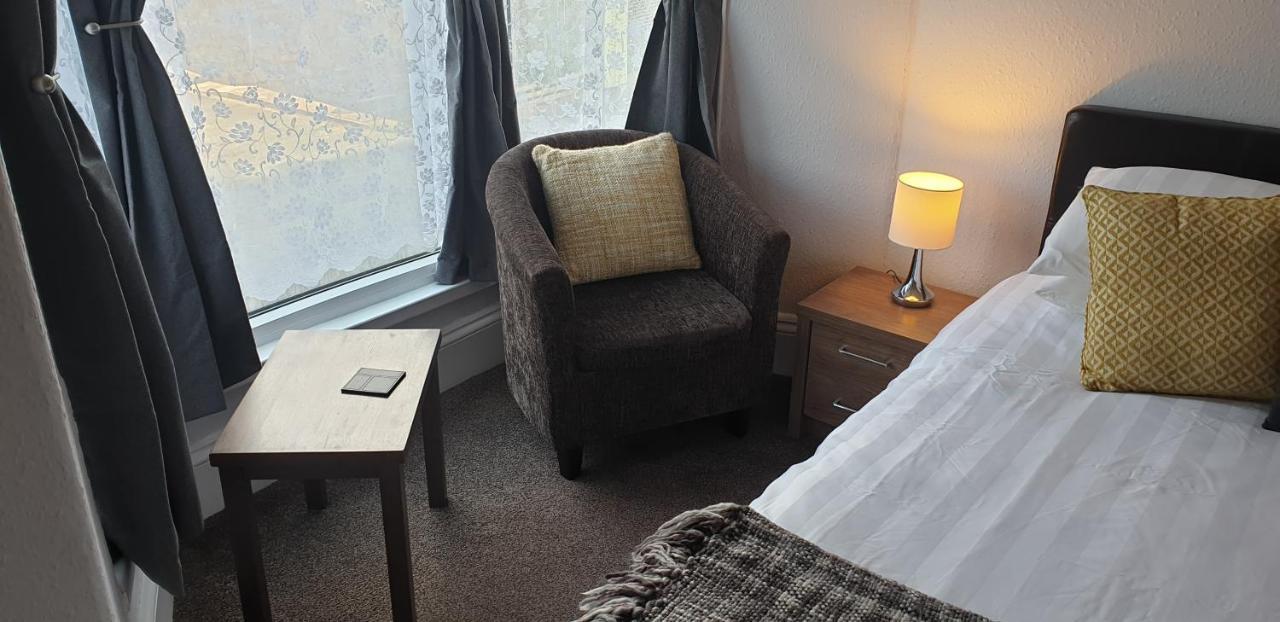 Lockinbar Holiday Apartments Tenby Eksteriør bilde