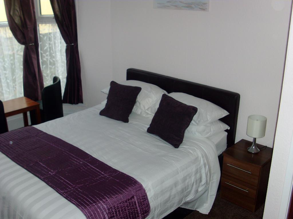 Lockinbar Holiday Apartments Tenby Rom bilde