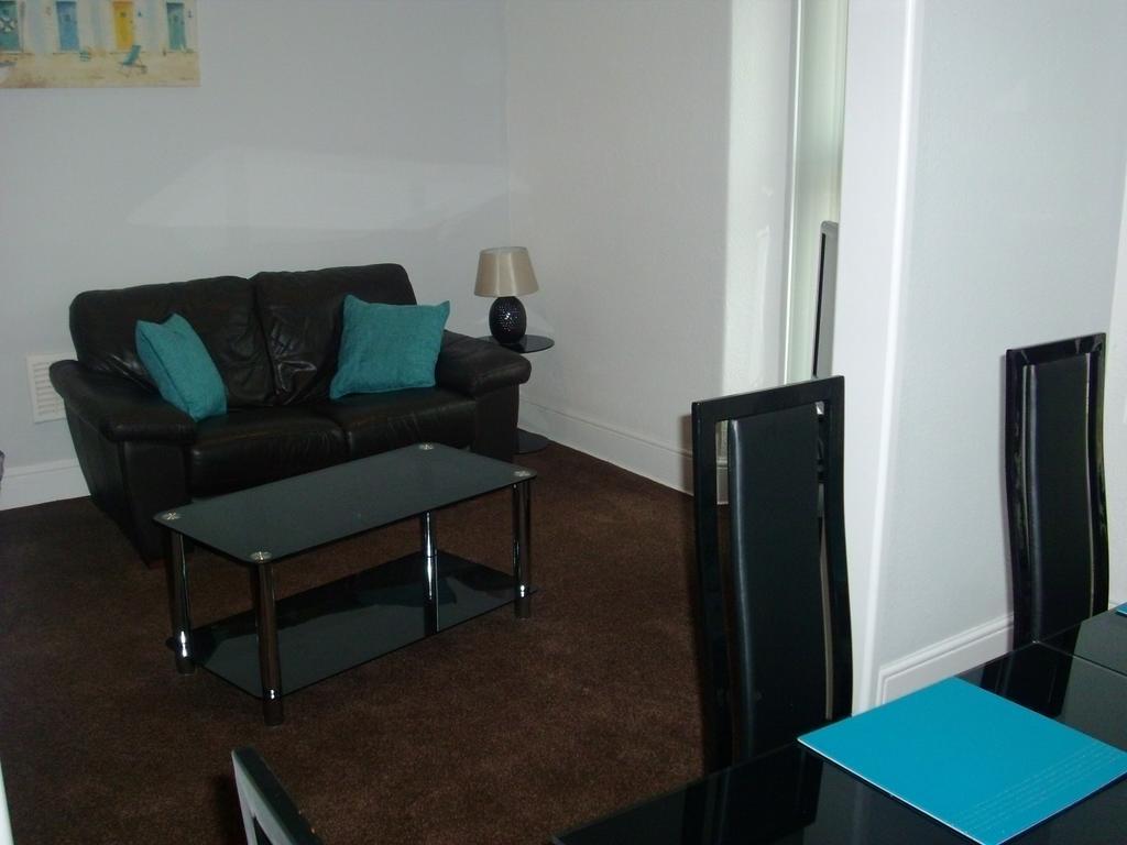 Lockinbar Holiday Apartments Tenby Eksteriør bilde