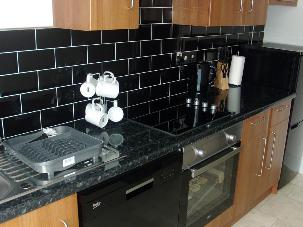 Lockinbar Holiday Apartments Tenby Eksteriør bilde