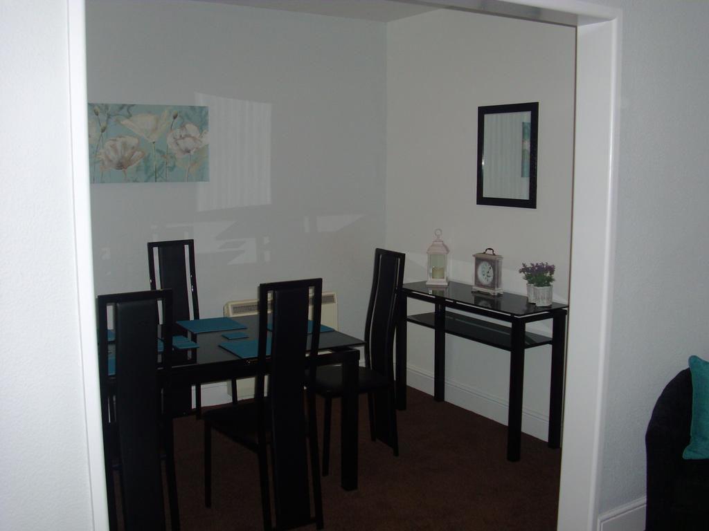 Lockinbar Holiday Apartments Tenby Eksteriør bilde