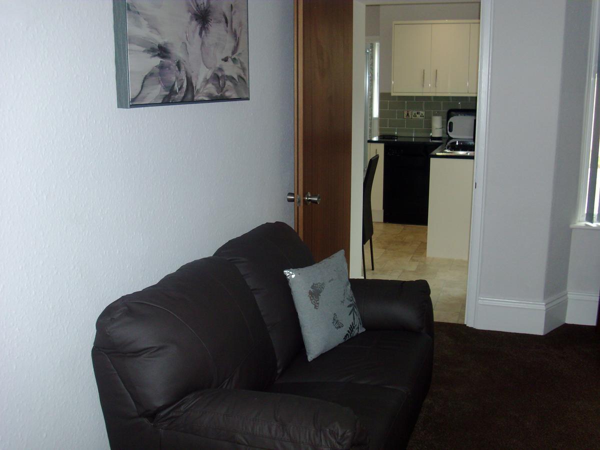 Lockinbar Holiday Apartments Tenby Eksteriør bilde