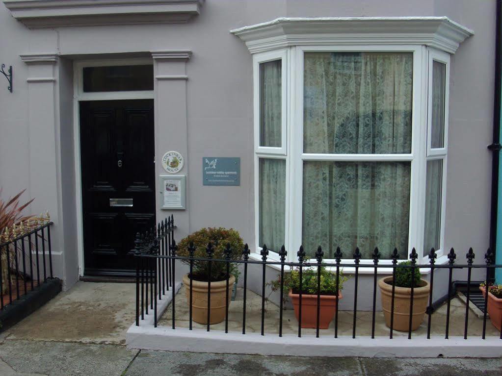 Lockinbar Holiday Apartments Tenby Eksteriør bilde